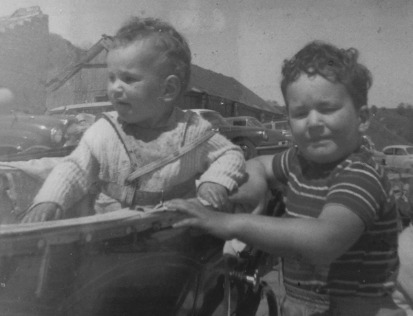 Henry with his younger sister on holiday in Filey in 1964