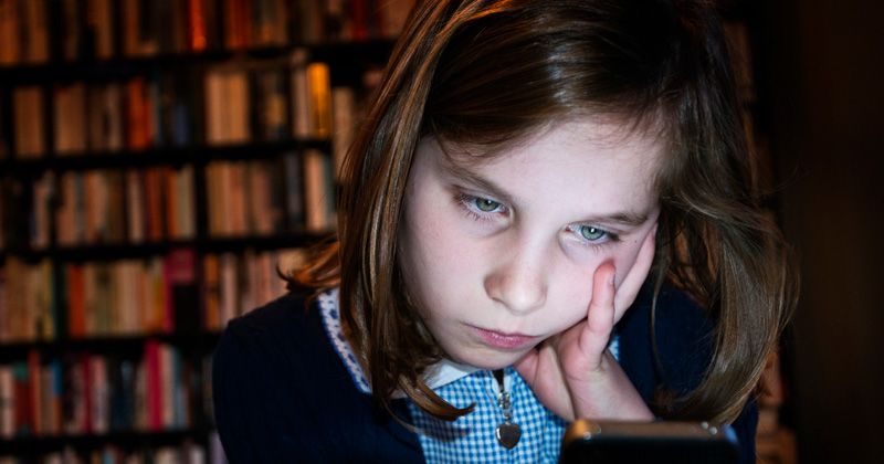 Pupils who are extreme internet users more likely to be bullied, report warns Pupils who are extreme internet users more likely to be bullied, report warns