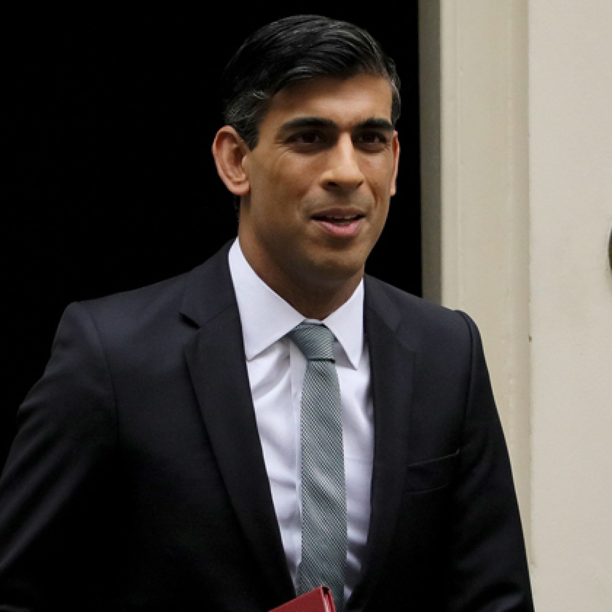 'Voluntary exit' scheme launched at DfE to cut staff