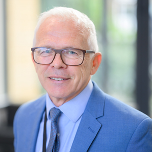 ApprenticeshipAcademyMarkEmmersoninset300px | Schools Week