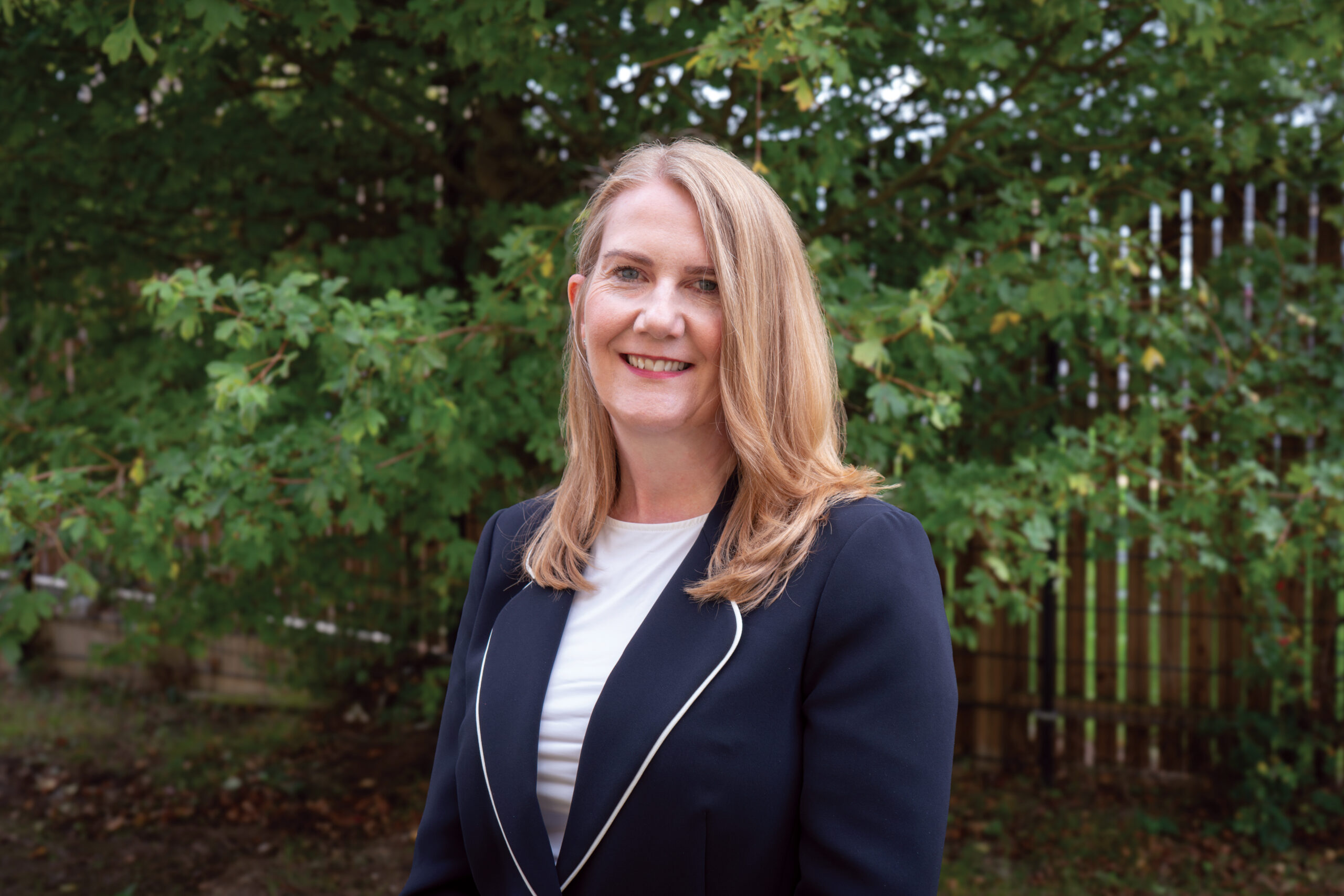 Headshot of Helen Pratten